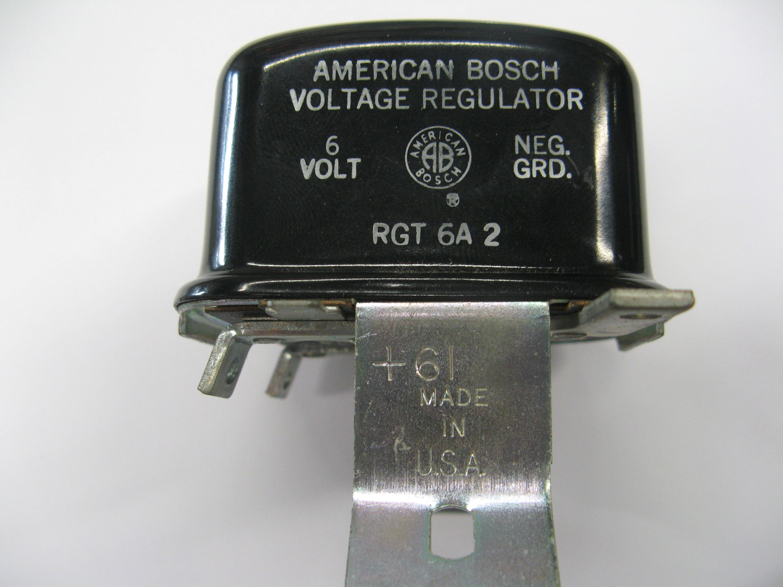 Bosch 6 volt Regulator - Bos190213015
